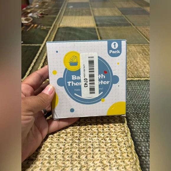 Baby Bath Thermometer - Blue and Yellow - Picture 5 of 8